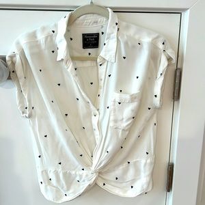 Abercrombie & Fitch Short-sleeve Heart Top